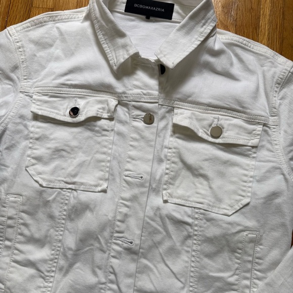 BCBGMAXAZRIA White Cropped Denim Jacket Women’s Medium Button Up Jean Layering - Picture 2 of 11